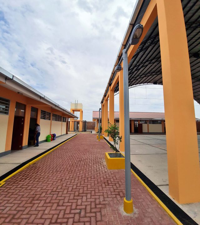 Colegio Cruz de Caña